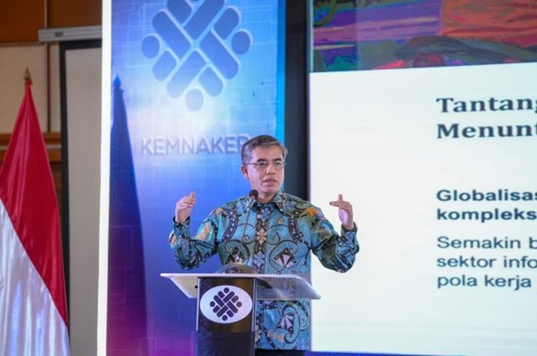 Prof. Yassierli. Menteri Ketenagakerjaan RI