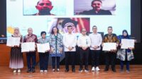 webinar kemnaker Menteri Ketenagakerjaan, Prof. Yassierli, beserta para narasumber dalam webinar ketenagakerjaan yang digelar Kementerian Ketenagakerjaan pada Selasa (28/4/2026). (Foto: dok. Kemnaker)